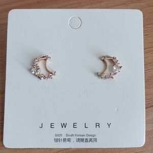 Hot Topic Gold and Silver Crescent Earrings